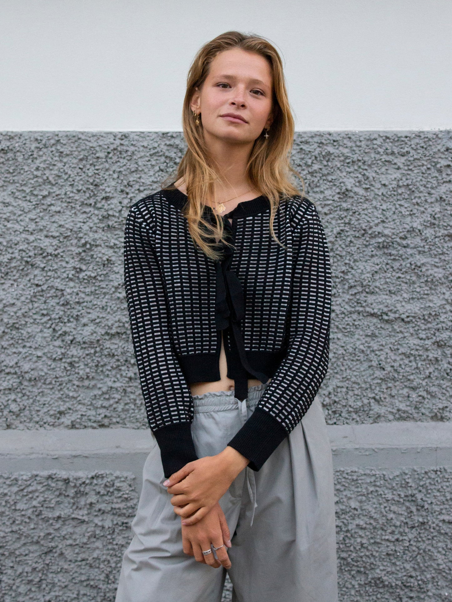 THE LOUISE CARDIGAN - black