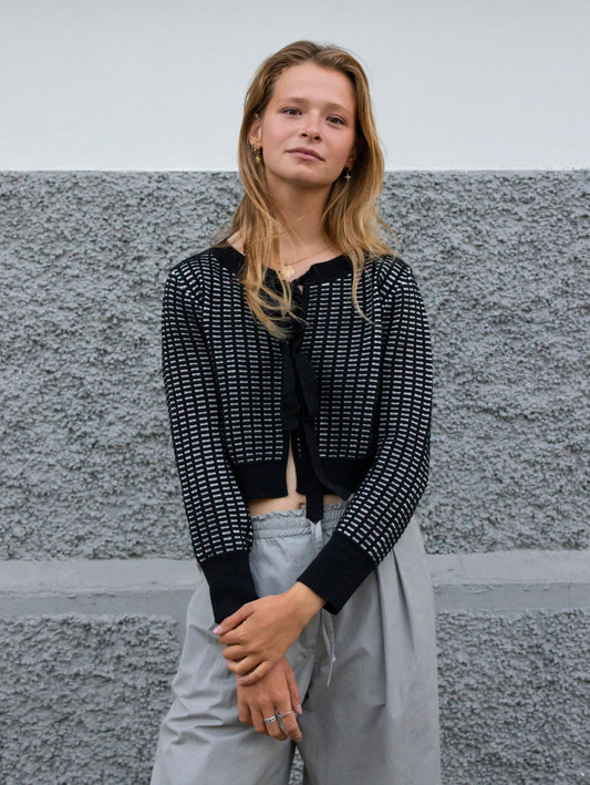 THE LOUISE CARDIGAN - black